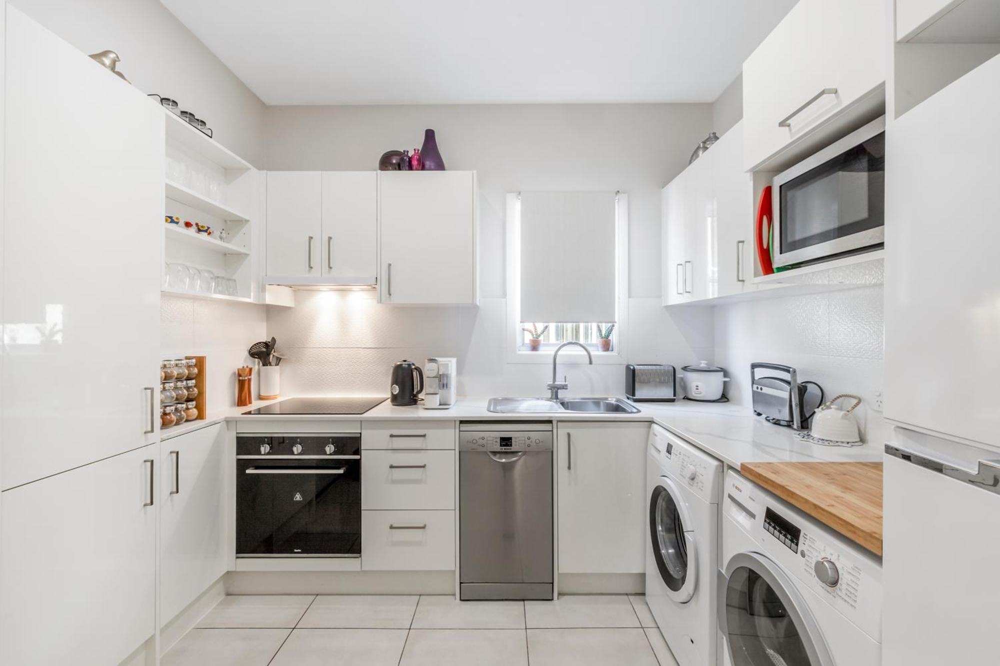 Апартаменты On Esplanade Own Flat & Pool, Manly Cafe Precinct Брисбен Экстерьер фото